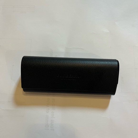 Amazing authentic burberry sunglasses - Picture 3 of 3